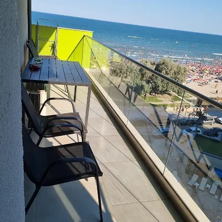 Apartman Hampton 3 By Alz